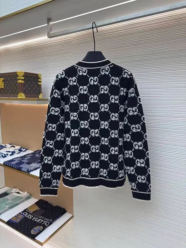 Round neck letter thick wool cardigan MY-93214