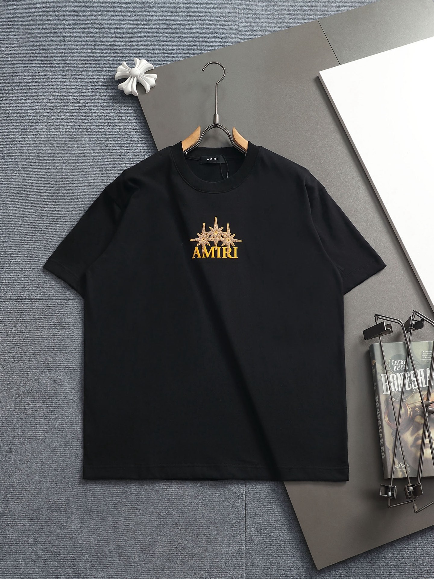 Amri T-Shirt