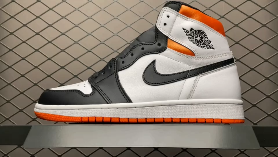 JRD1 Retro Electro Orange 555088-180