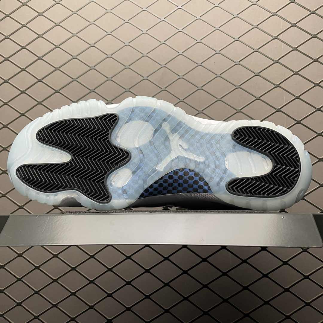 JRD 11 Retro Low Legend Blue AV2187-117