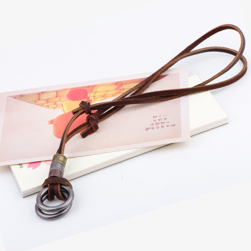 Men's Retro Metal Circular Pendant Alloy Leather Necklace