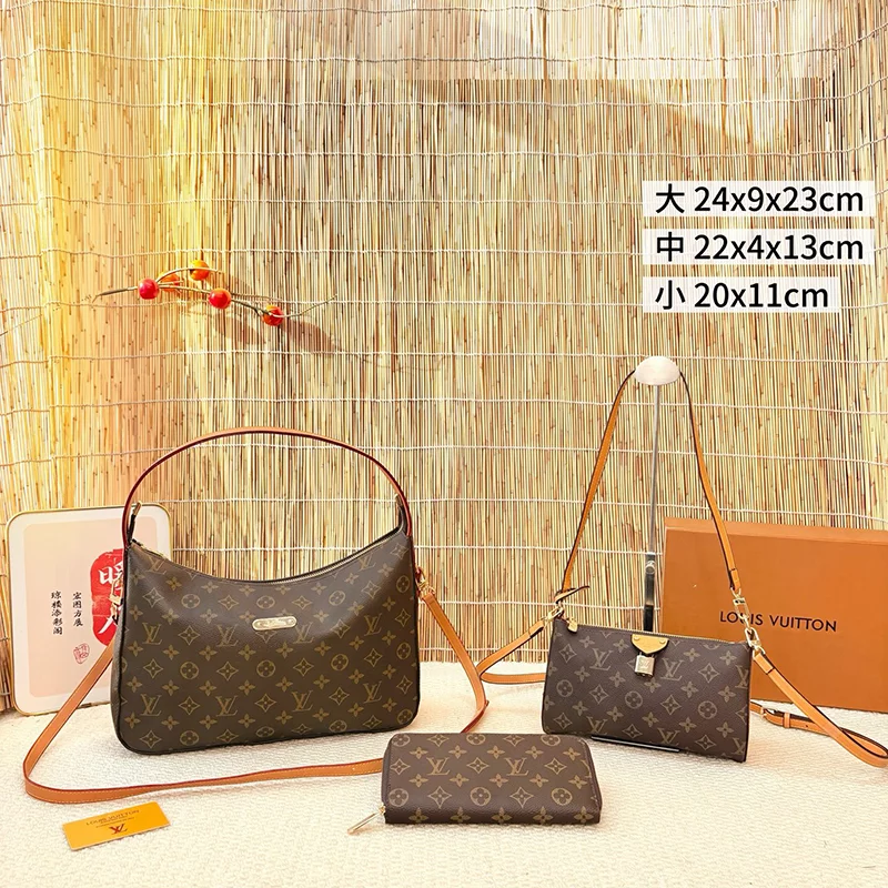 6Colors Bags set Size Big: 12.6″x5.5″x10.2″ Medium: 7.9″x5.9″x3.9″ Small: 7.9″x4.3″ BB-6915031