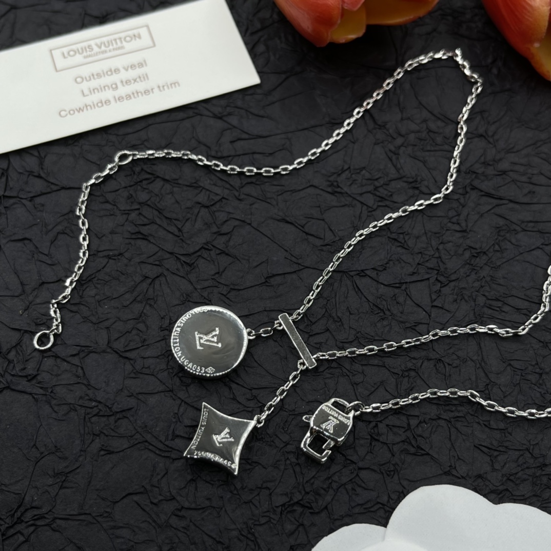 Necklace VVXL-9120030