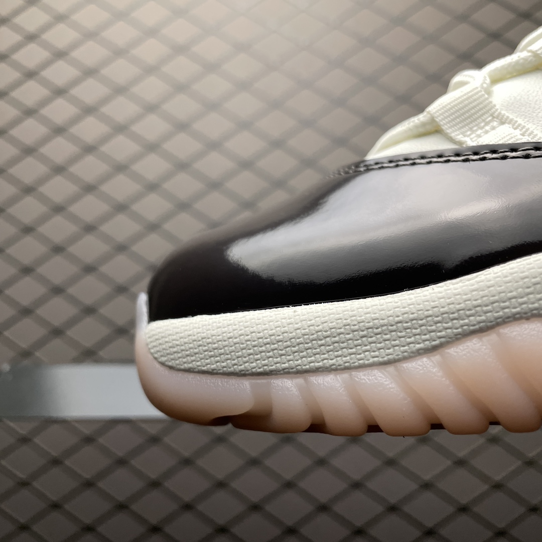 Air JRD 11 WMNS “Neapolitan” AR0715-101