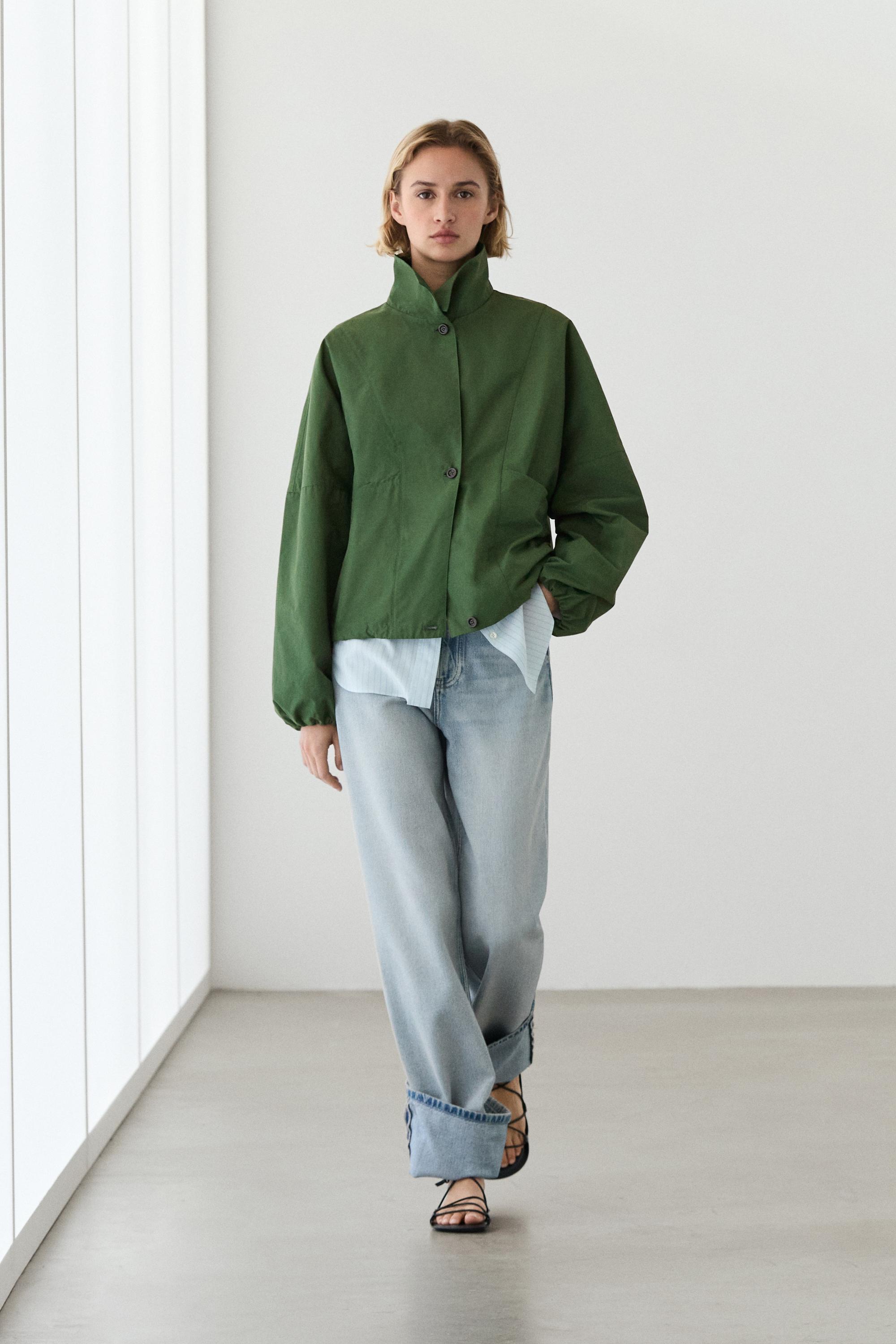 Chaqueta bomber abullonada