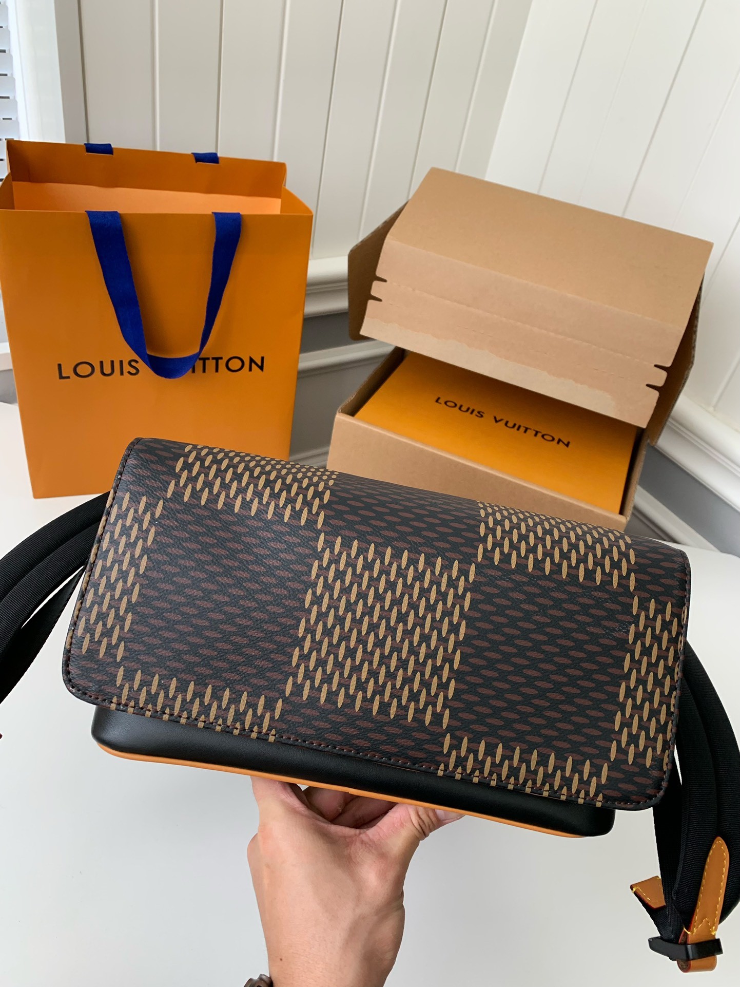 LV × NIGO Campus 30*39*13cm