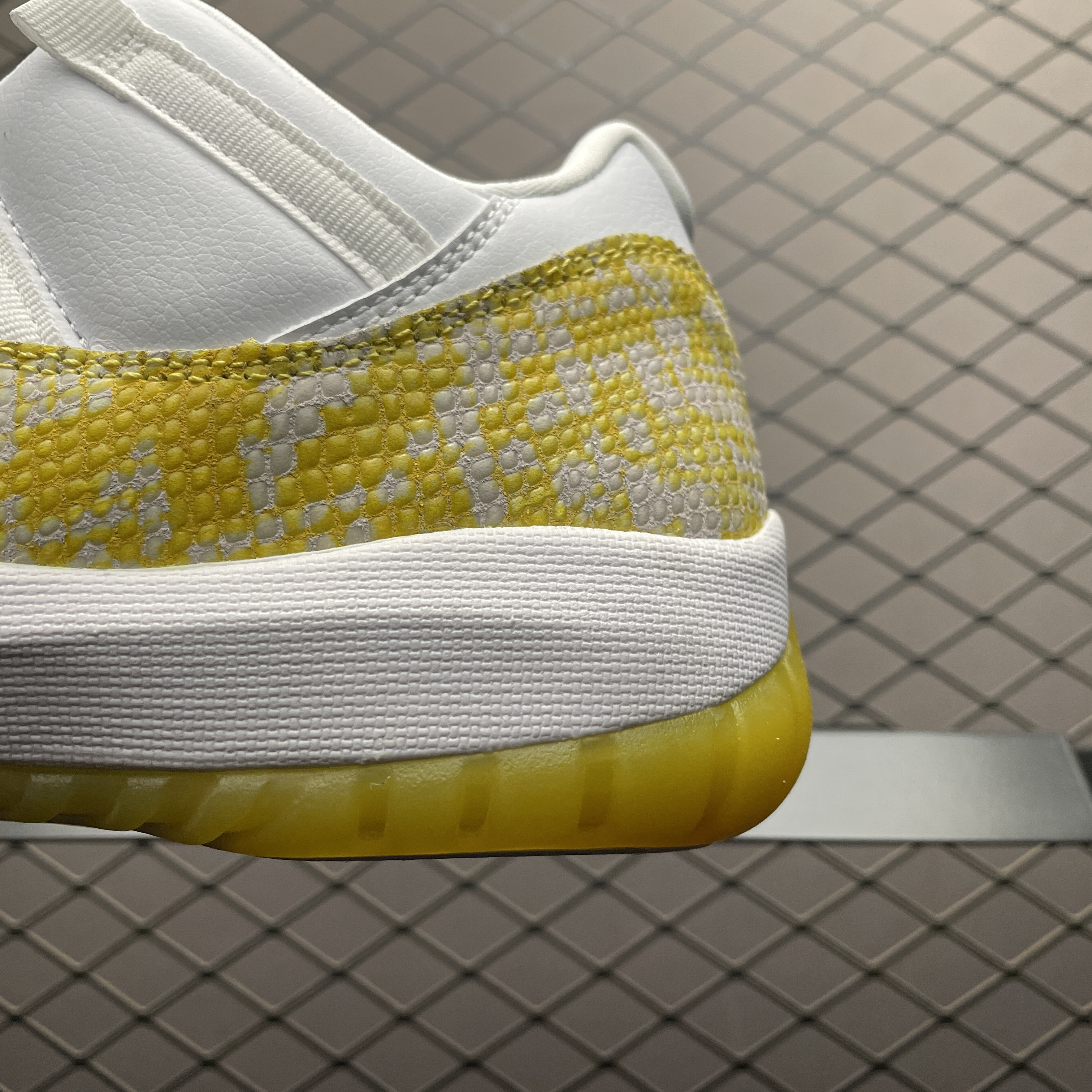 JRD 11 Retro Low Yellow Snakeskin AH7860-107