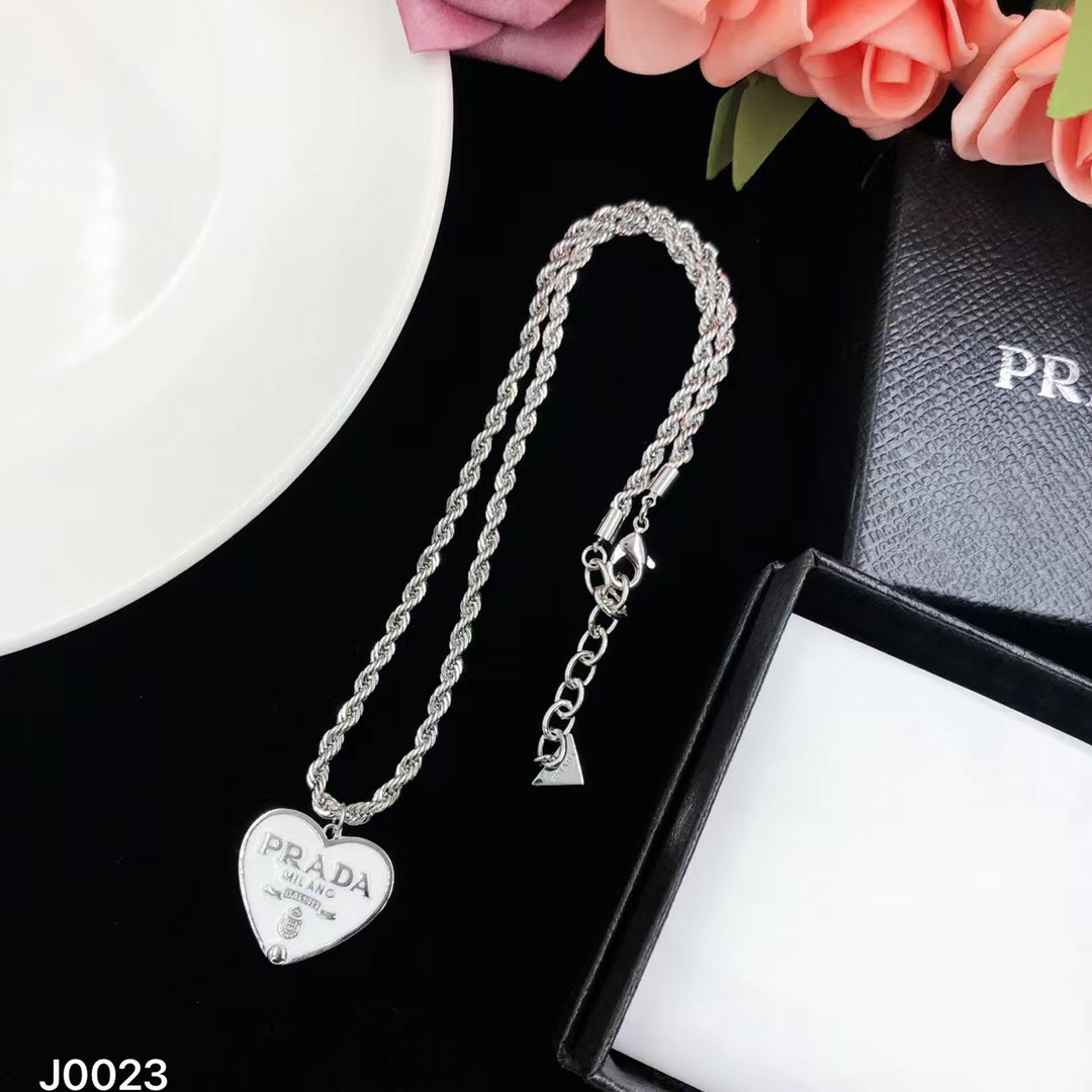 Classic Heart Pendants Silver Chains Necklace PPXL-9120006