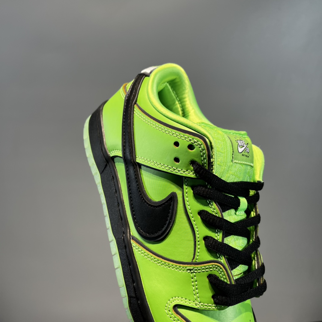 NK SB Dunk Low The Powerpuff Girls Buttercup