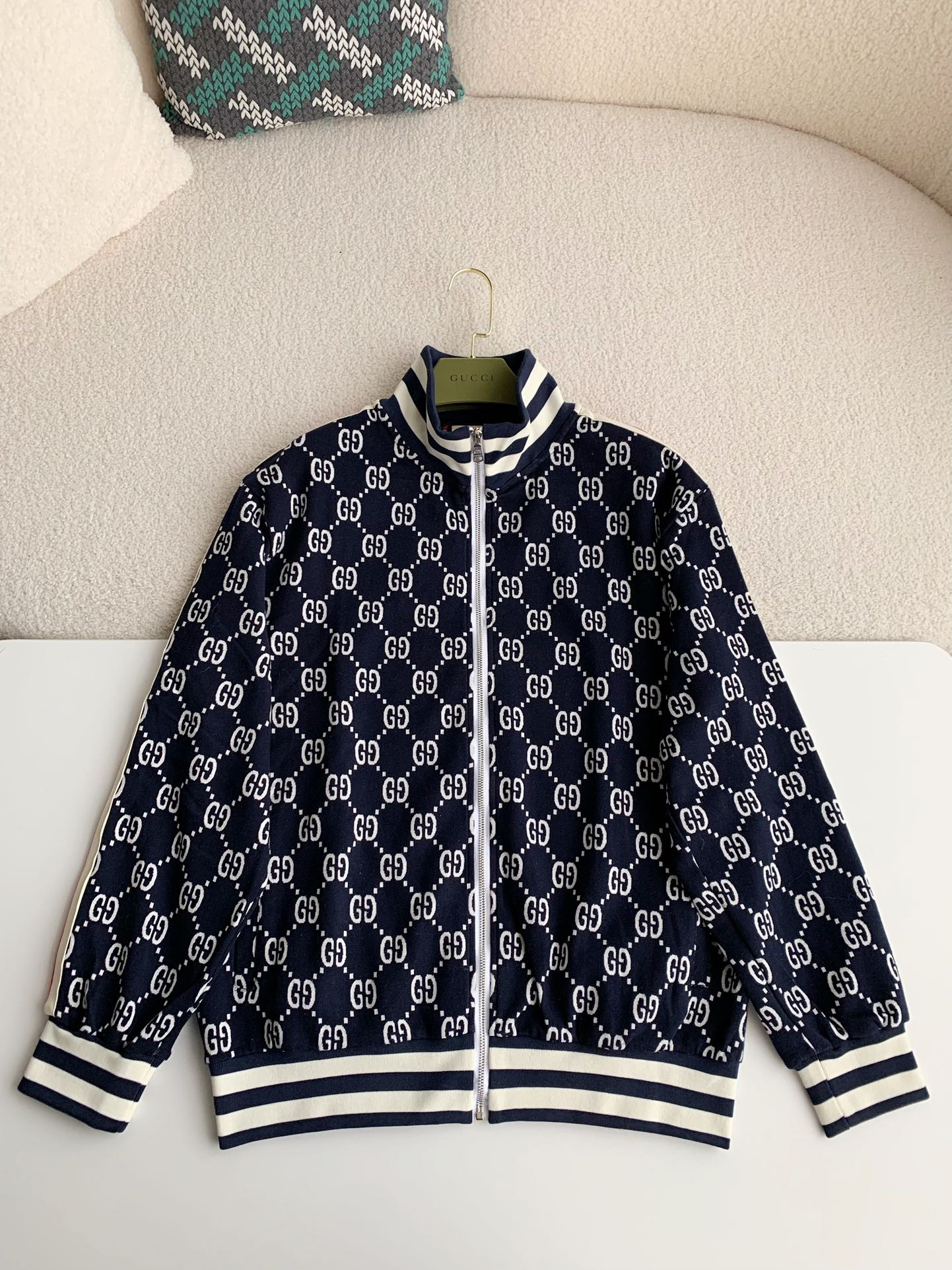 GUC Men's knitted sweater jacket