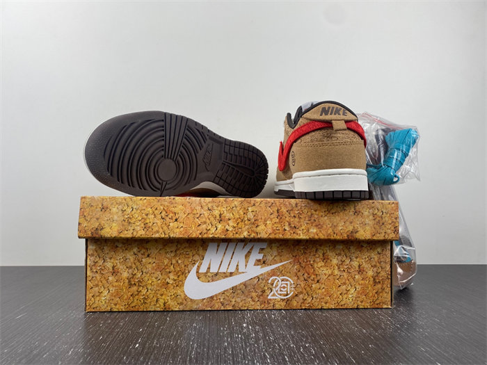 NK Dunk Low SP CLOT Cork FN0317-121