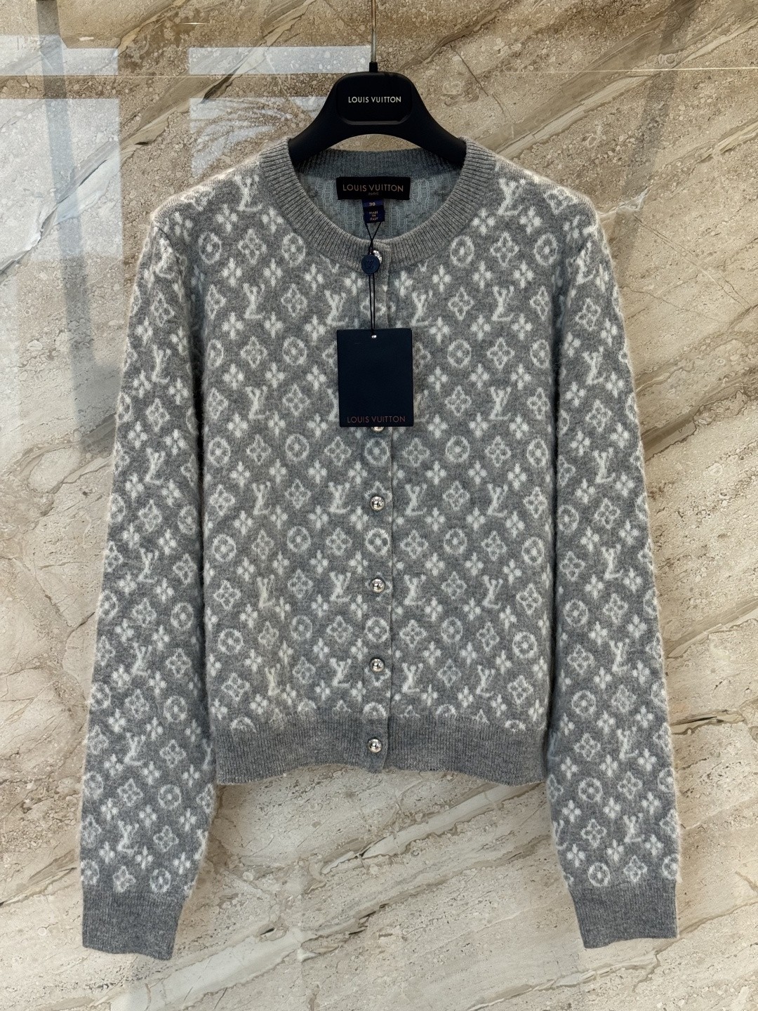 LV Knitted cardigan（Women's style）