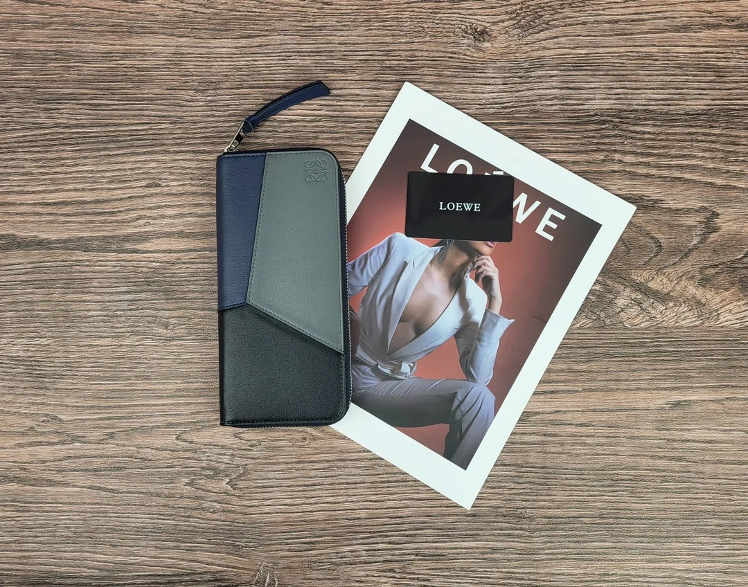 [Loewe] Luxury Long Wallet - Elegant Finish - Limited Time Sale Today Only