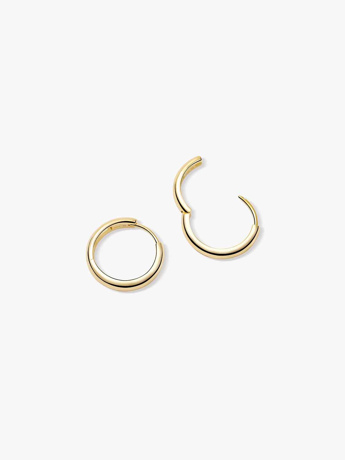 Medium Bold Hoops
