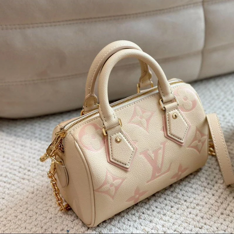 【Louis Vuitton】☆Speedy 20｜A cute creamy brown bag, perfect for everyday use♪ Check it out online now!