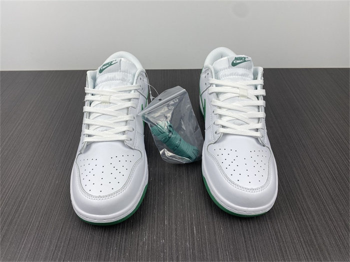 NK Dunk Low White Green Noise DD1503-112