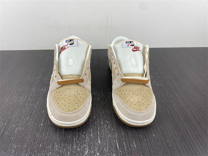 NK Dunk Low SE 85 DO9457-100D