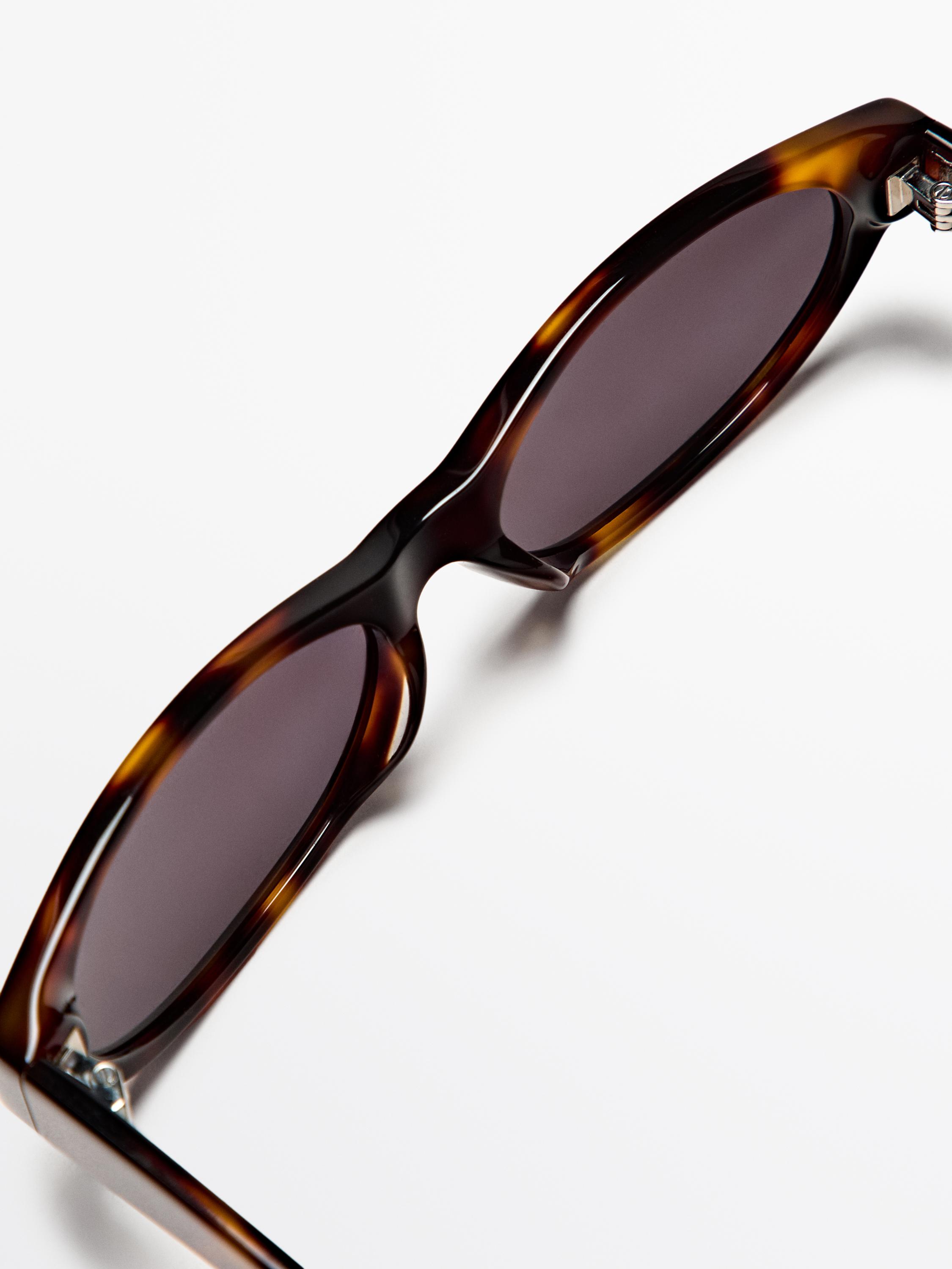 Gafas de sol estrechas efecto carey