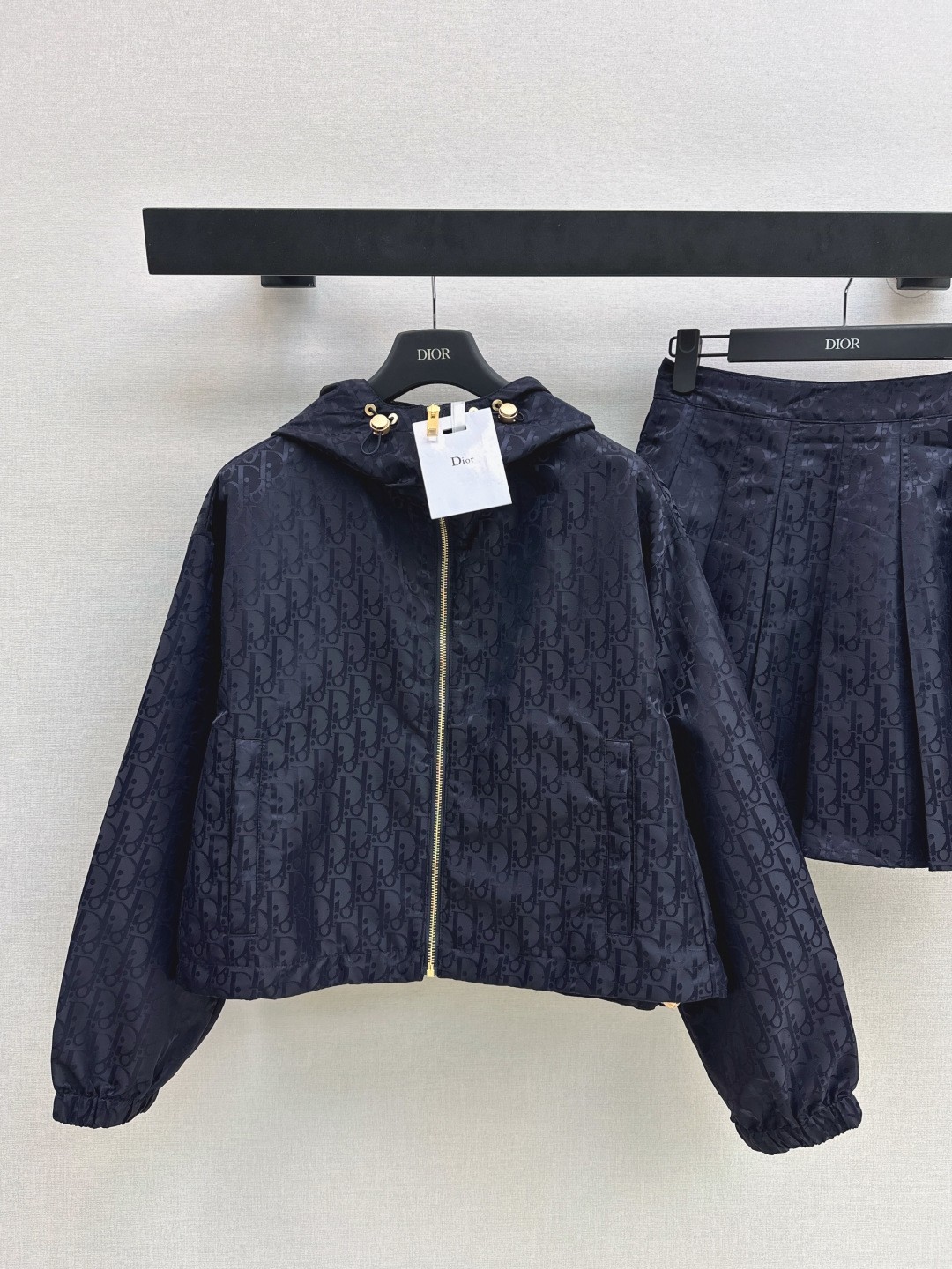 DR Two-piece suit