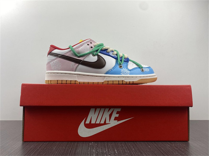 NK Dunk Low SE 'FREE.99' CZ2496-100