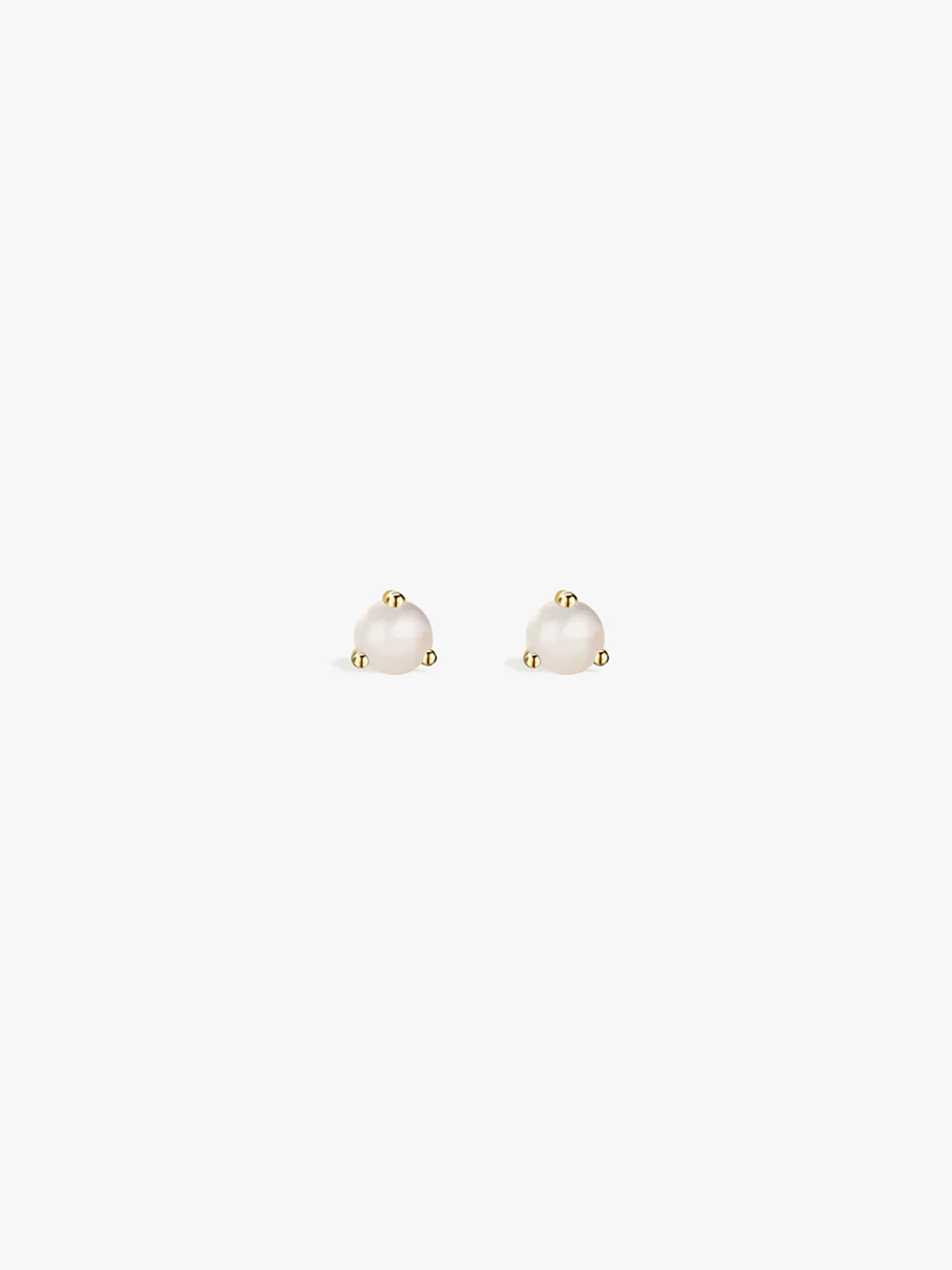 Pearl Flat Back Studs
