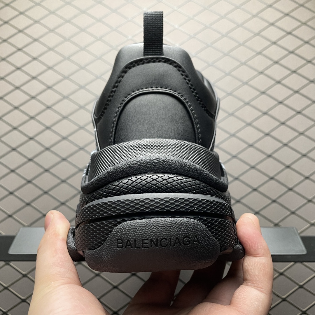 BLCG Triple S Sneaker BLACK