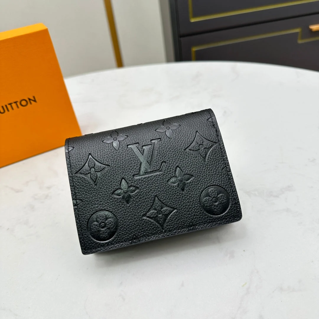 [Louis Vuitton] Popular embossed short wallet - sophisticated design