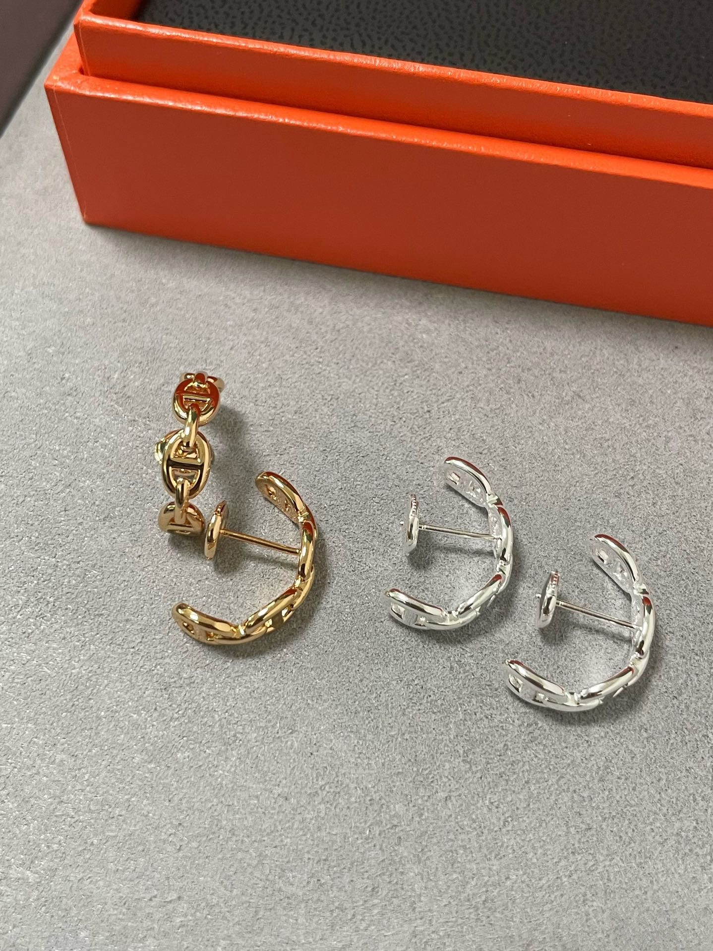 Classic Half around Earrings HHED-911001