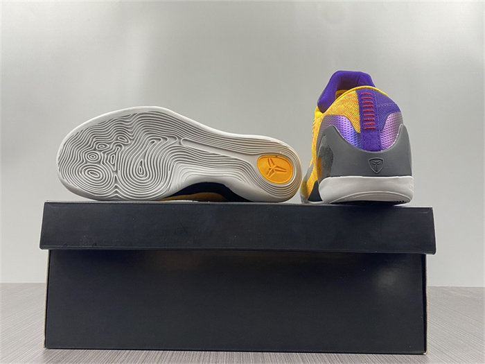 NK Kobe 630487-500