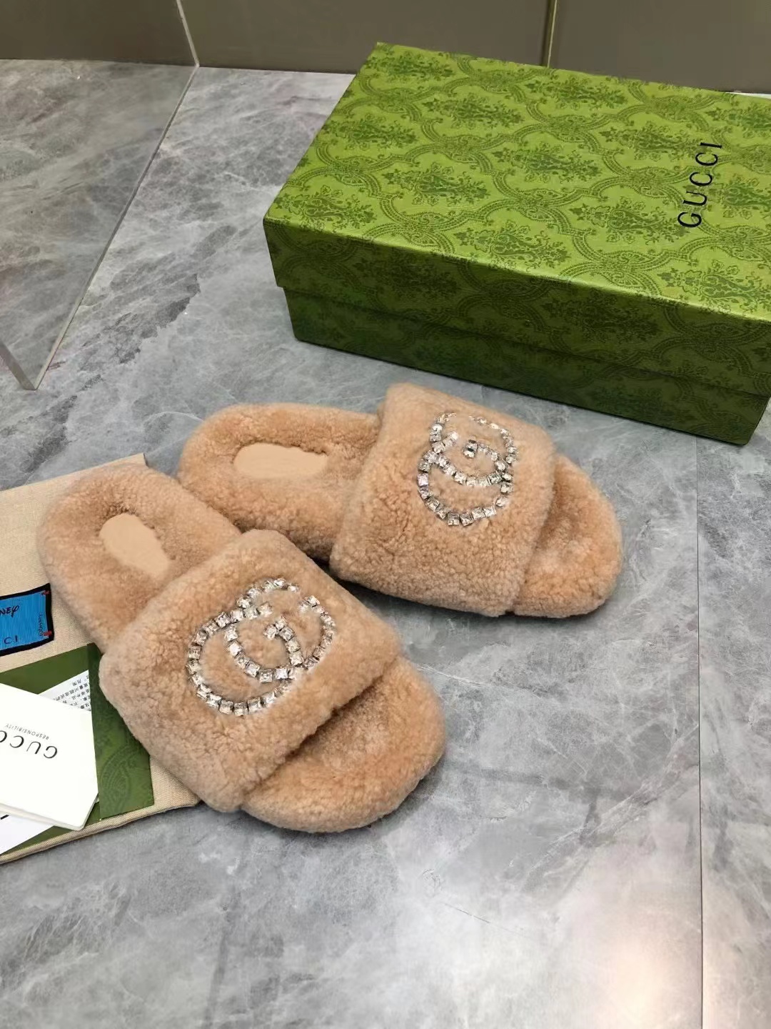 Classic Diamonds Cashmere Slipper LX-872152