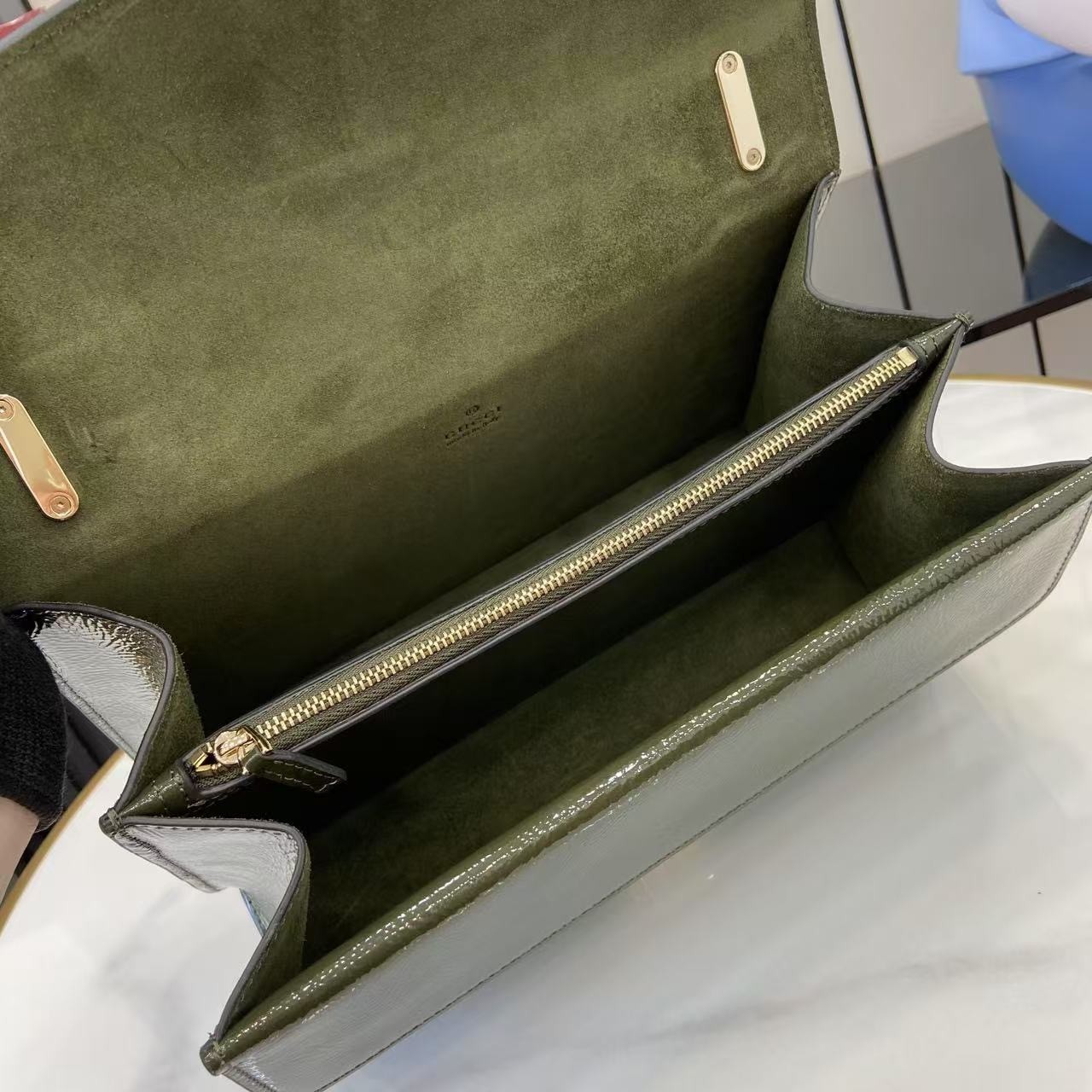 GUC Shoulder bag 28x16x10.5cm
