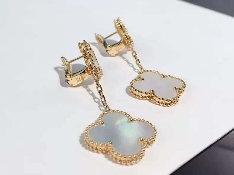Van Cleef & Arpels Magic Alhambra earrings 2 motifs