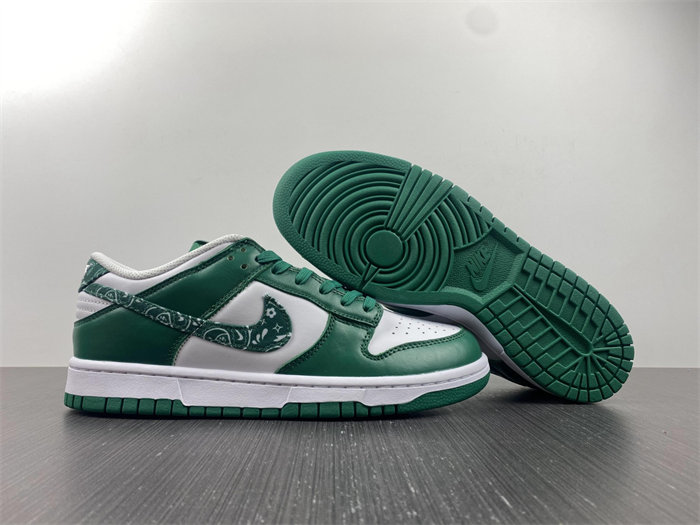 NK Dunk Low Essential Paisley Pack Green DH4401-102