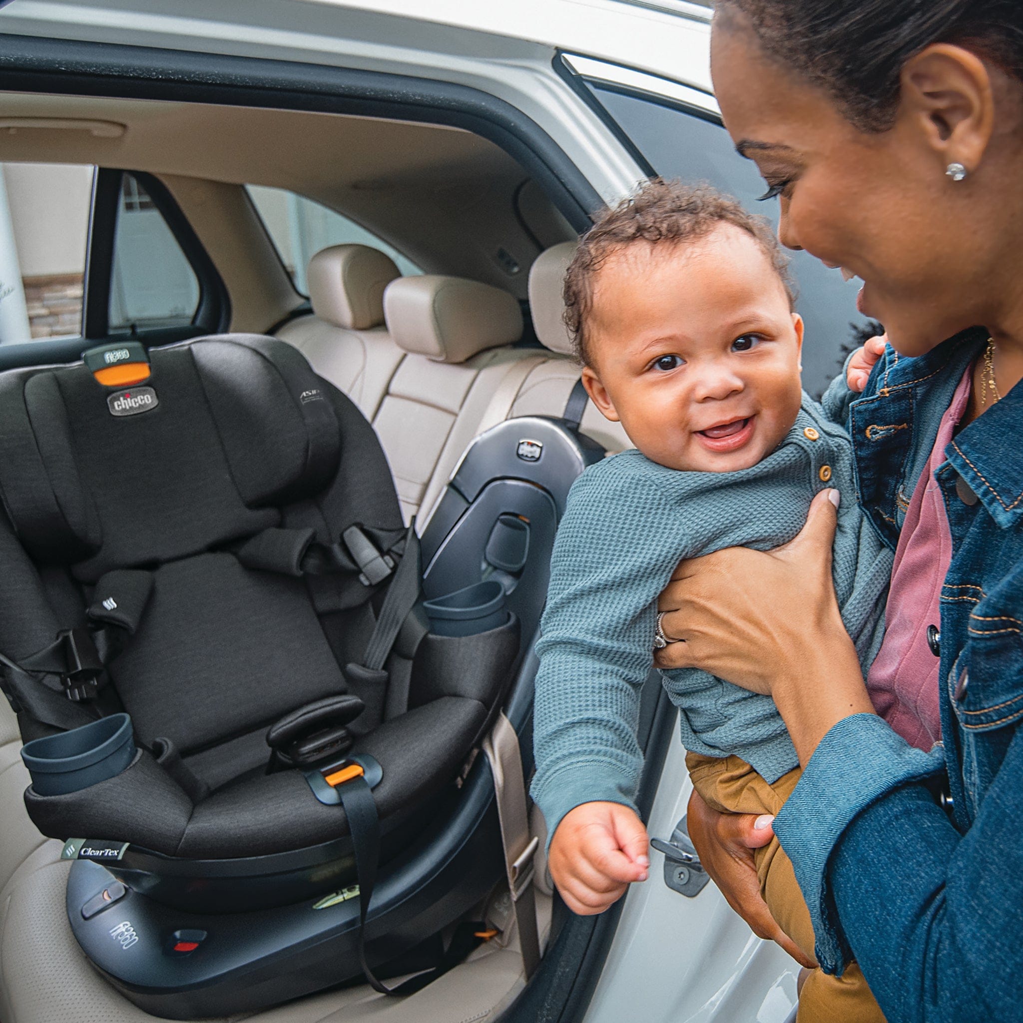 Chicco Fit360 ClearTex Rotating Convertible Car Seat - Obsidian