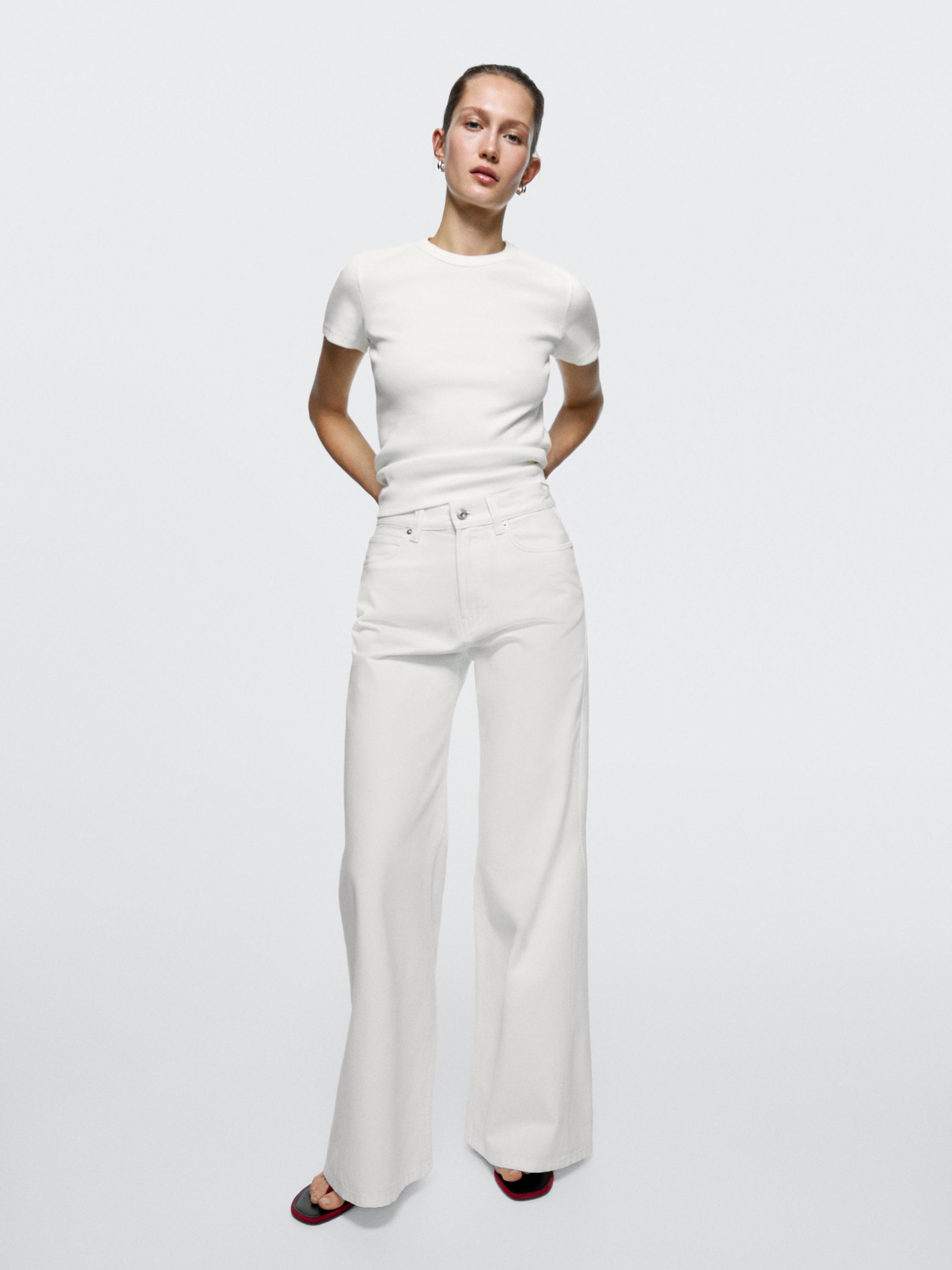 Jeans flare fit tiro alto