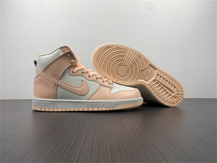 NK Dunk High Sail Crimson Tint DD1869-104