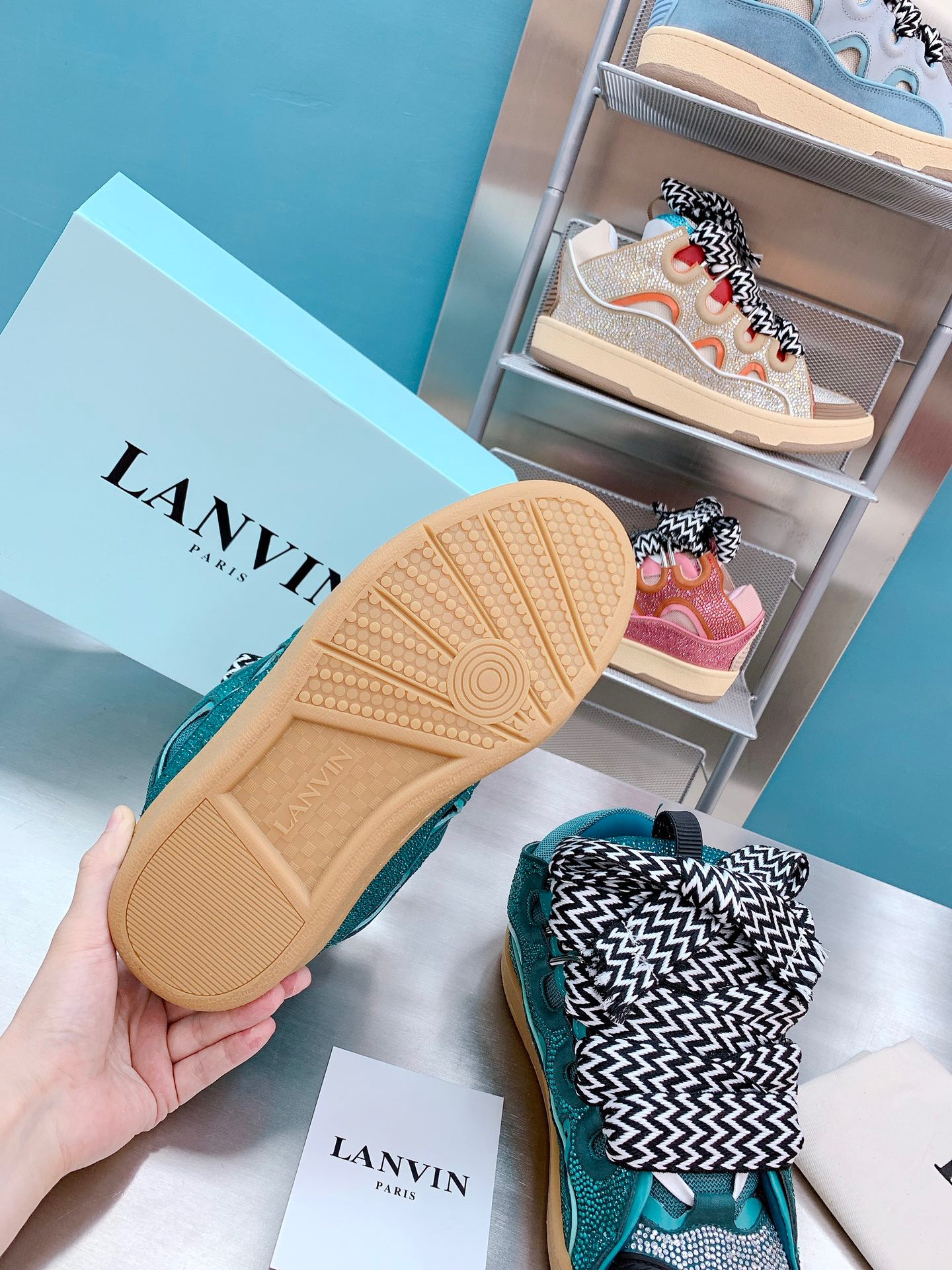 LAN Curb Sneaker 25