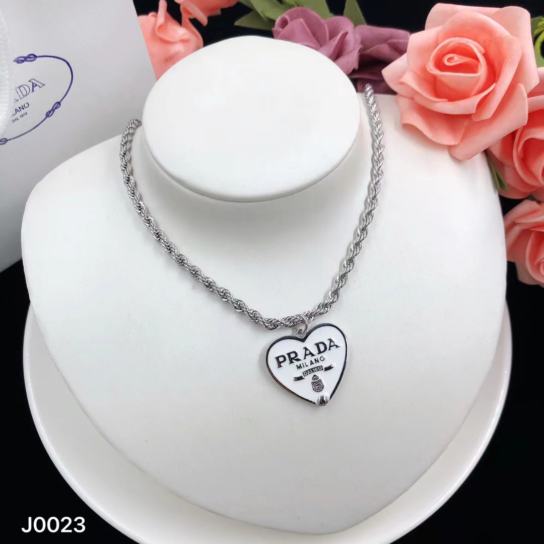 Classic Heart Pendants Silver Chains Necklace PPXL-9120006