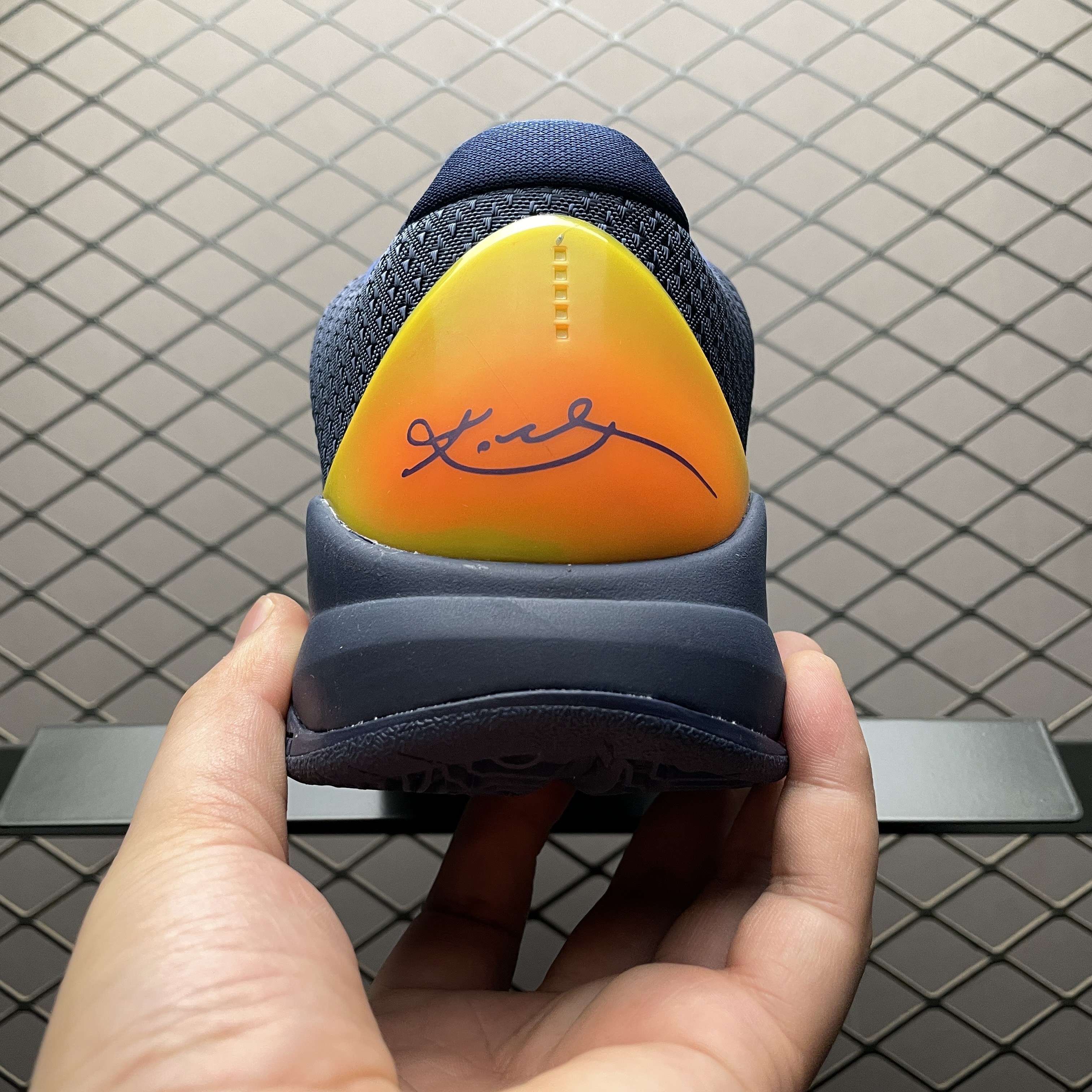 NK Kobe 5 IM3207-400