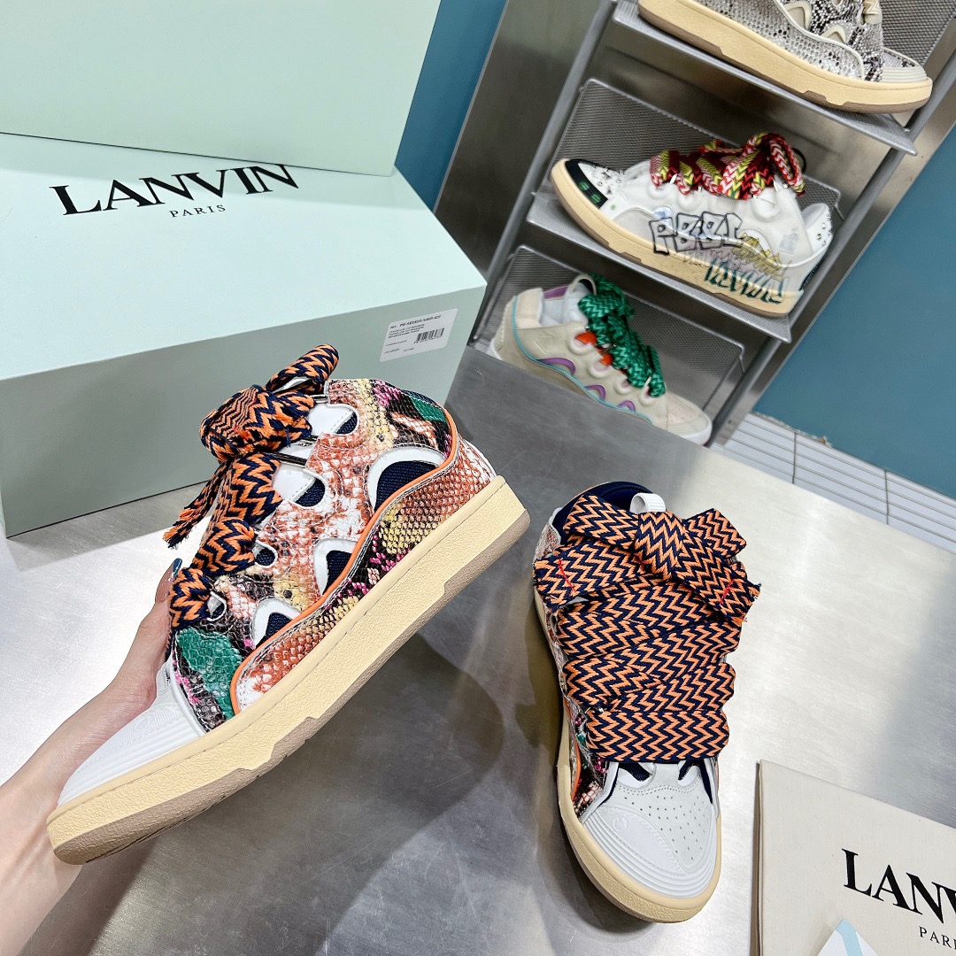 LAN Curb Sneaker 17