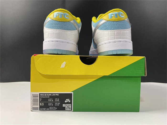 NK SB Dunk Low Pro FTC Lagoon Pulse DH7687-400
