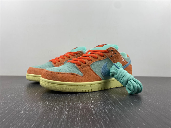 NK SB Dunk Low Orange Emerald Rise DV5429-800