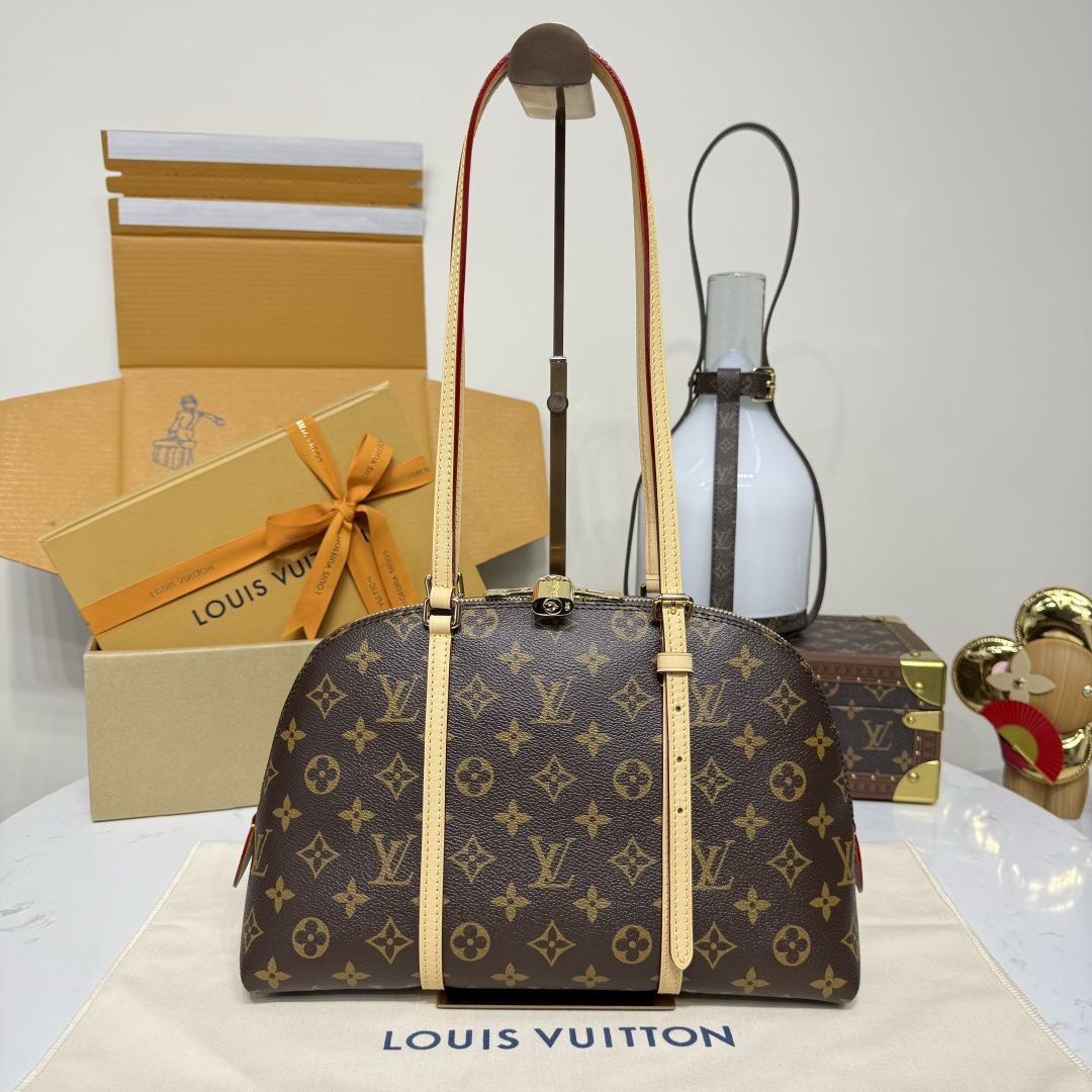 LV M28951 SS2026 Women's Collection Squire PM