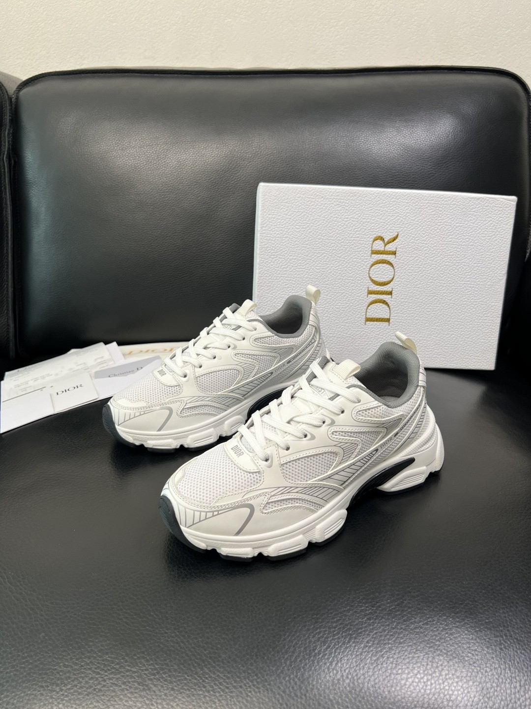 DR Sneaker