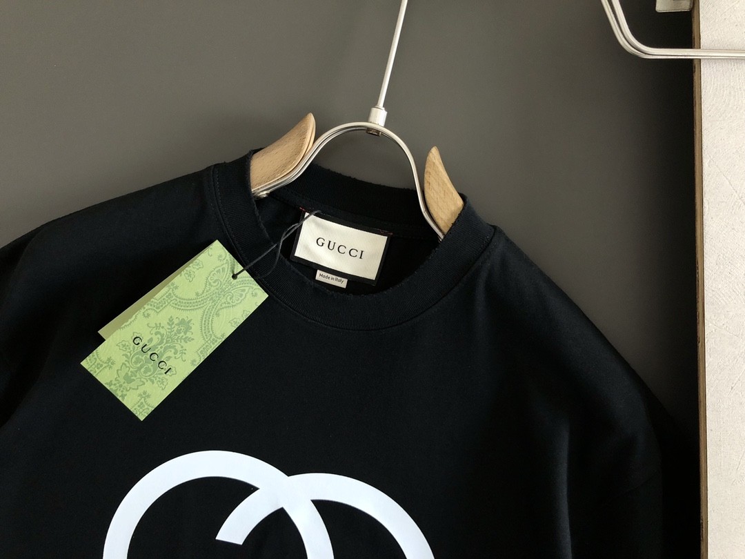 GUC Fruit series T-shirt