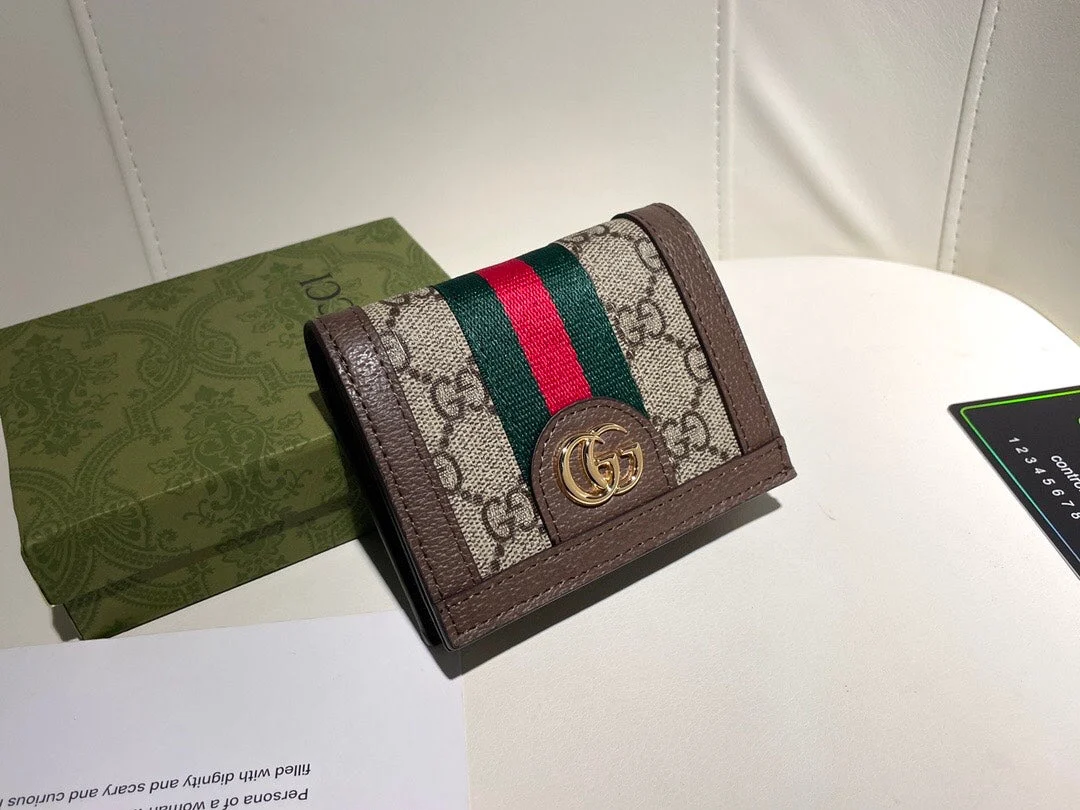 【Gucci】Unique! Ultra-thin design short wallet, easy to carry.