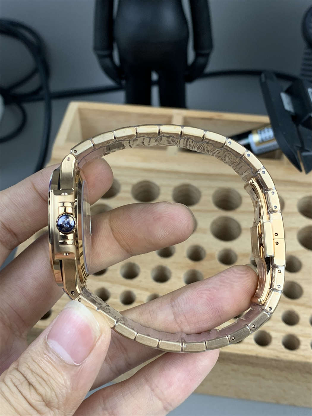 Nautilus 7118 Replica – 3K Factory Ladies Rose Gold Diamond Bezel 35.2mm
