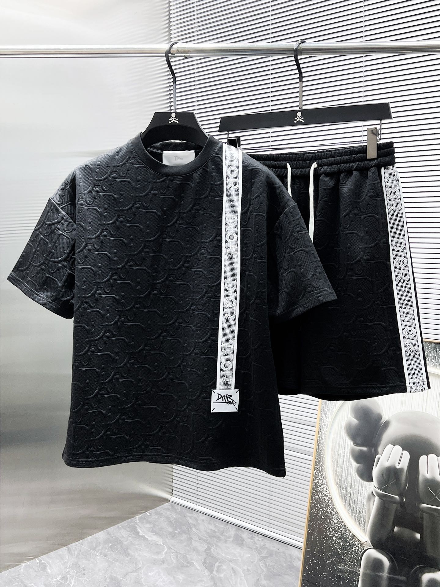 DR Two-piece suit