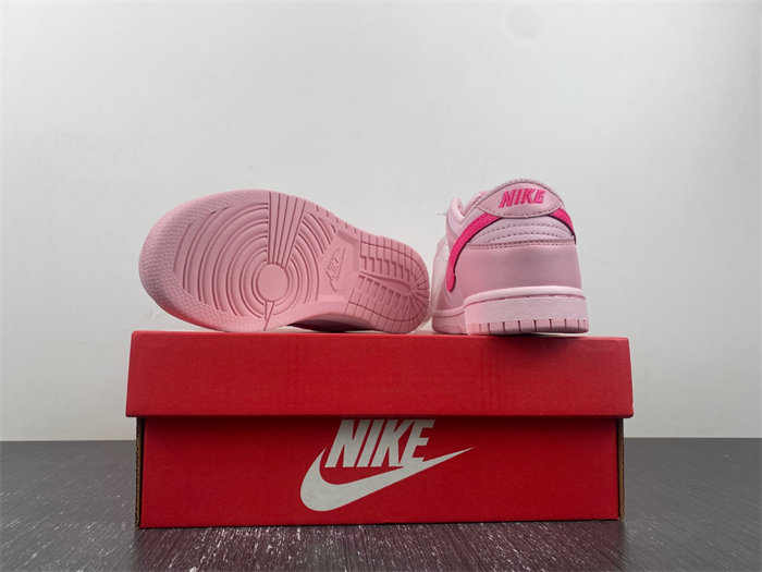 NK Dunk Low Triple Pink DH9756-600
