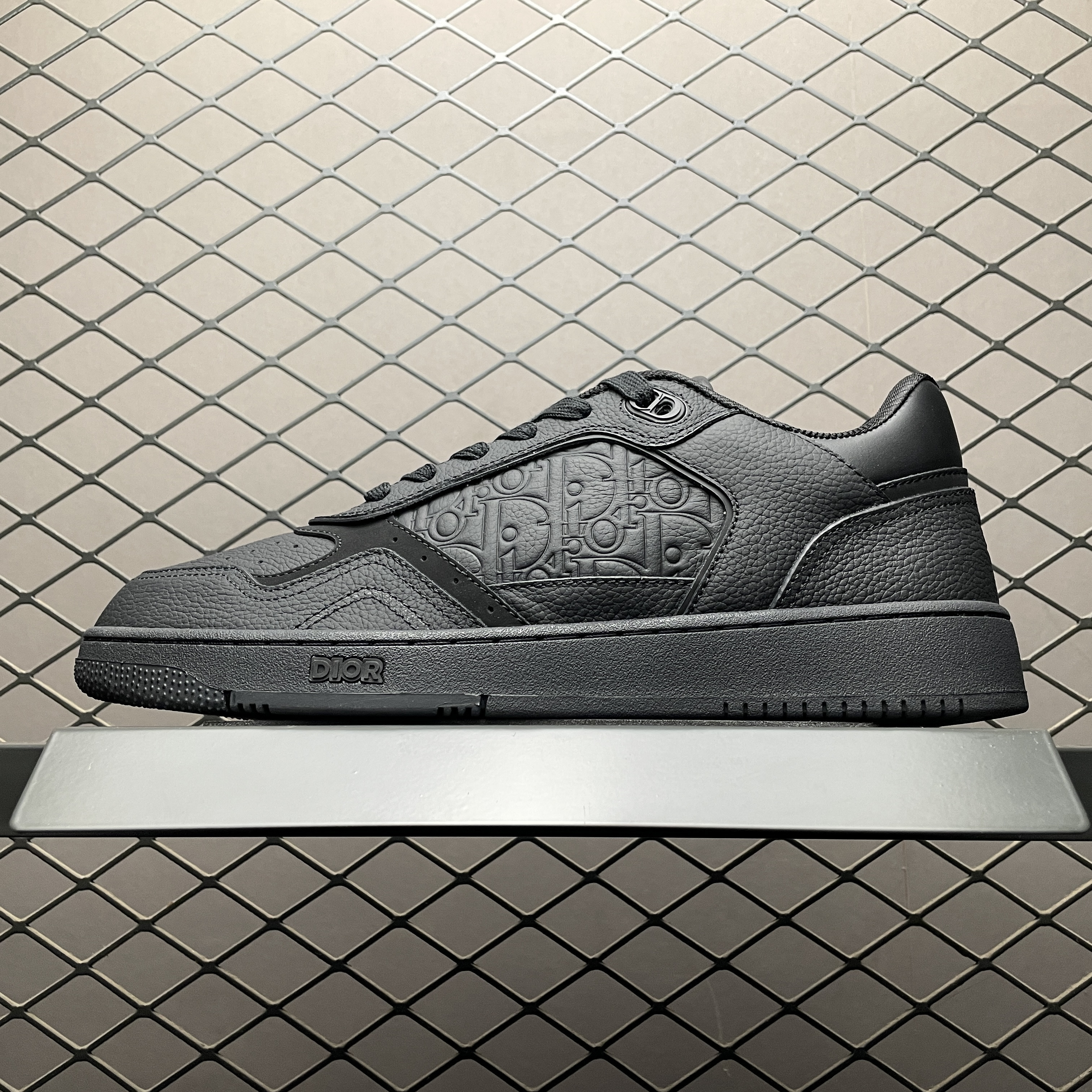 DR B27 Oblique Sneakers